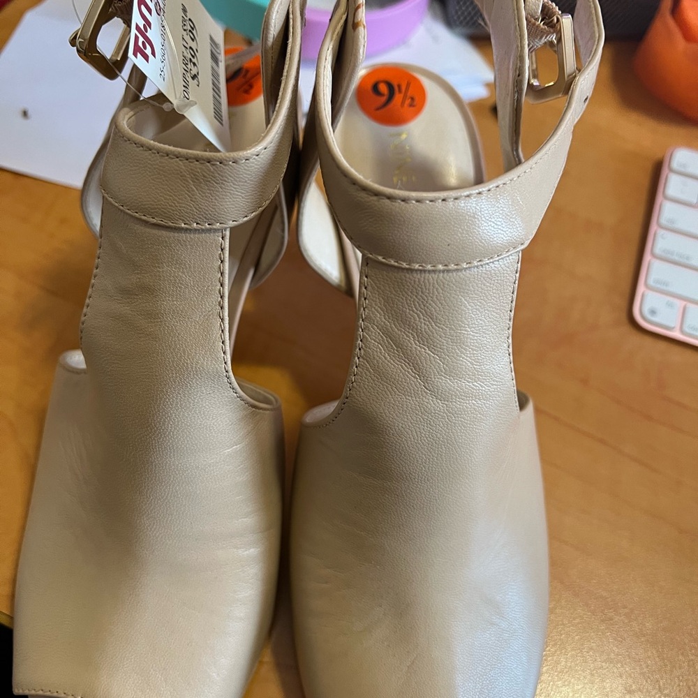 Elegant Cream Women's Shoes